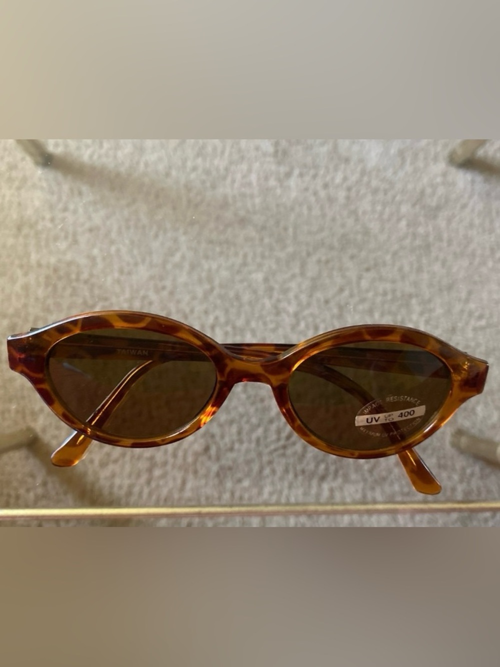 Vintage Tortoise Oval Sunglasses UV 400 Max